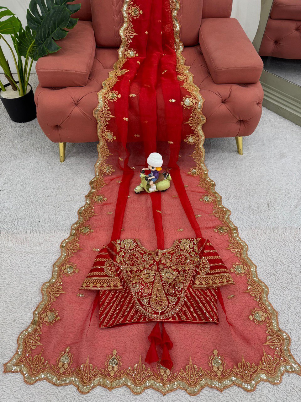 Looking some one for this same colour beautiful Designer Saree on Havy Organza Silk Febric with Thred & Sequnce and Blouse on also Havy Organza Silk Febric with Thred & Sequnce work.