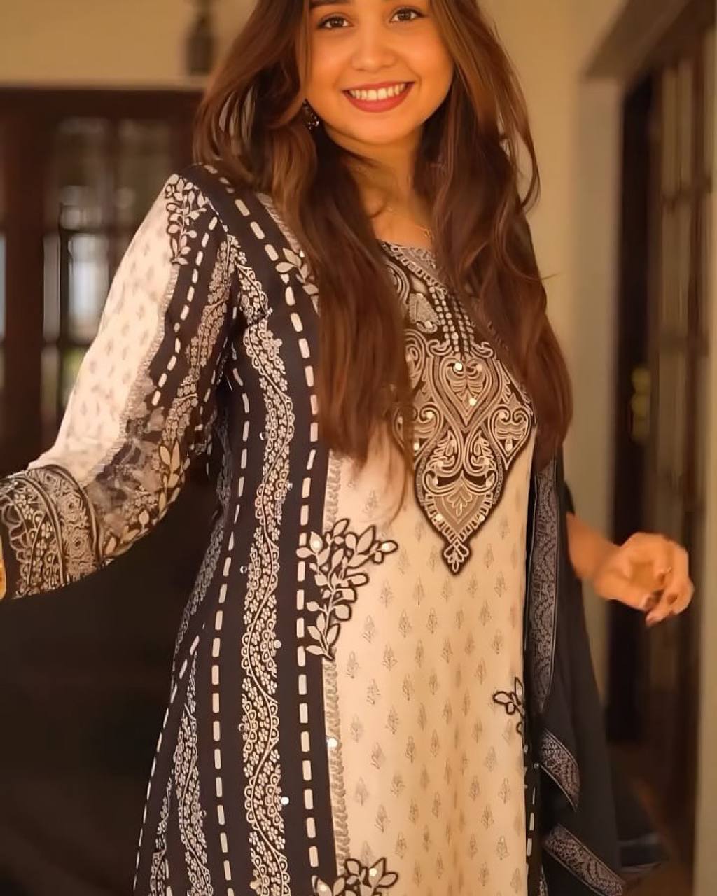 NEW READY TO WEAR COLLECTION FANCY DESIGN WITH DIGITAL PRINTED A-LINE TOP- PLAZZO WITH DUPATTA