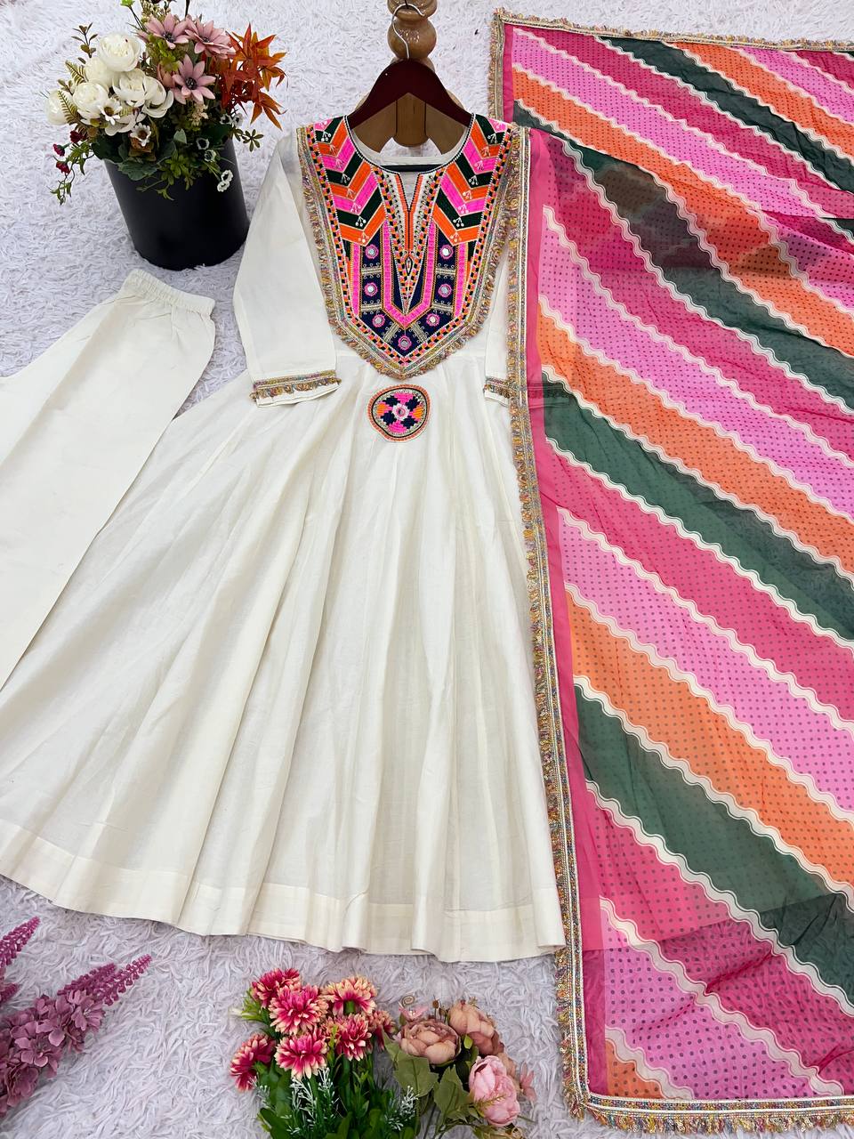 *Navratri Special Premium Designer GOWN Trendy & Comfortable GOWN