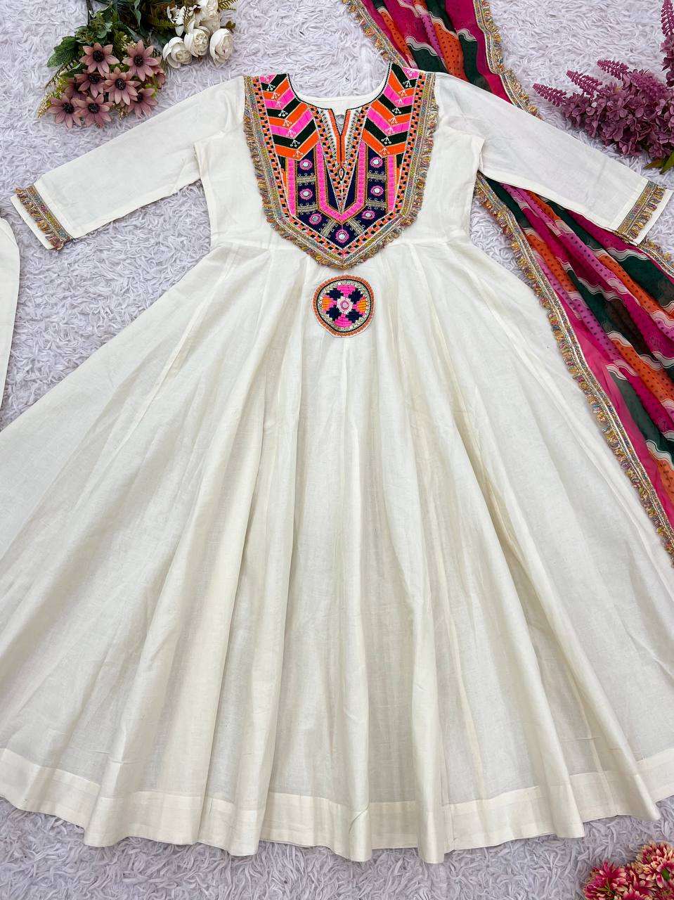 *Navratri Special Premium Designer GOWN Trendy & Comfortable GOWN