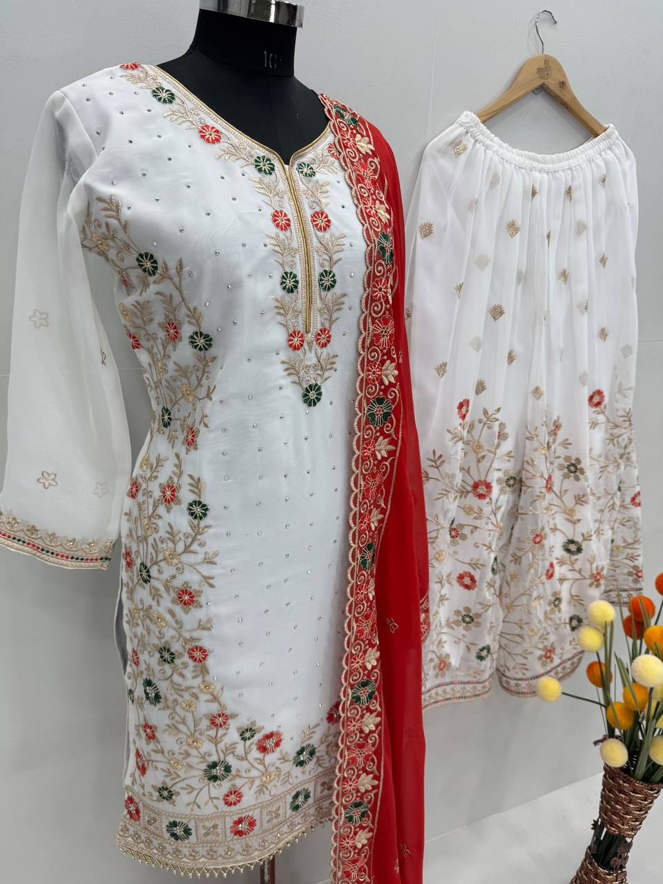 PARTY WEAR 3 PIS SUIT COLLECTION