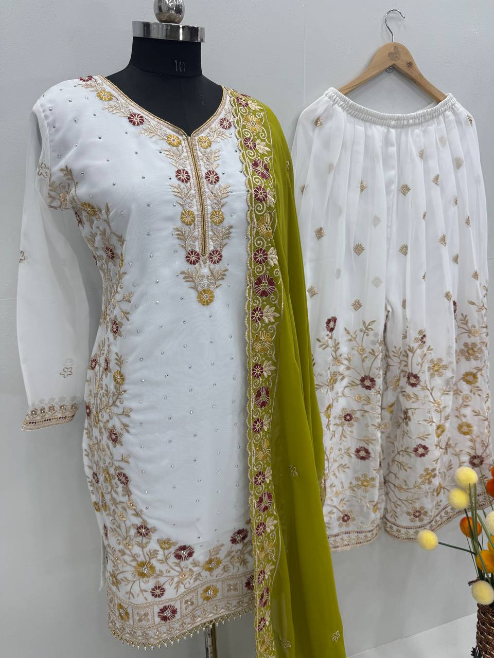 PARTY WEAR 3 PIS SUIT COLLECTION
