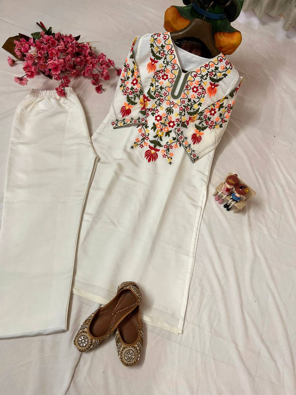 WARDROBE WITH THIS SUMMER SPECIAL NEWLY LAUNCHED KURTI & PANT