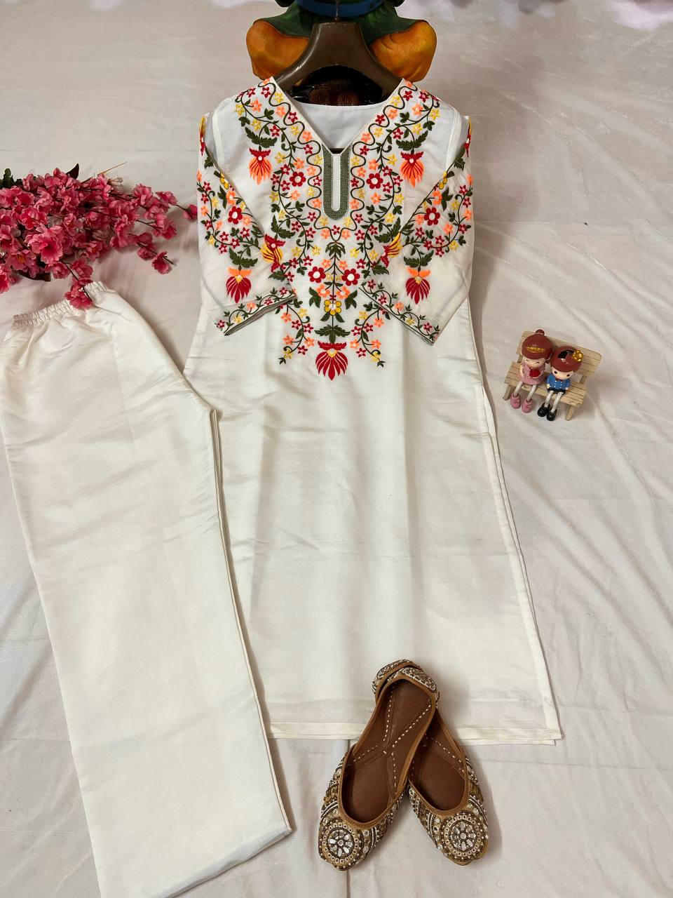 WARDROBE WITH THIS SUMMER SPECIAL NEWLY LAUNCHED KURTI & PANT