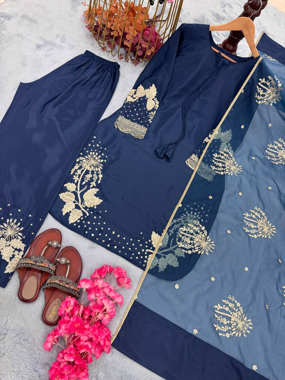 Đěsigner Party Wear Look Pur Natural Crepe Top & Palazzo With Dupatta set