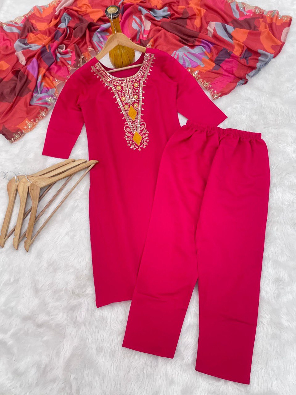 New Roman Fabric beautiful suit set