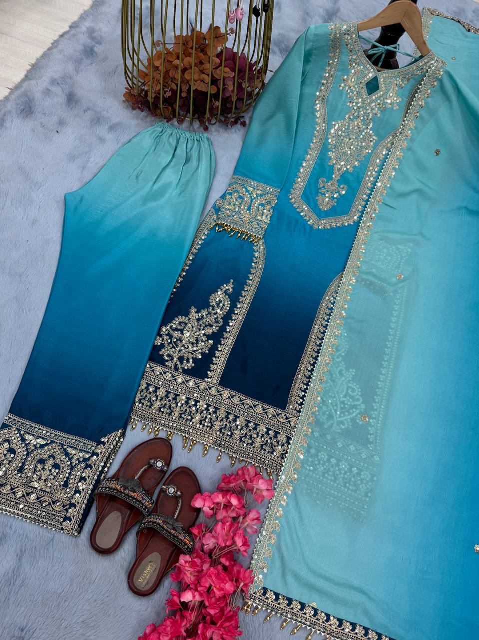 Đěsigner Party Wear Look Pur Dual Tone Peding Chinon Silk Top Plazzo & Dupatta Set