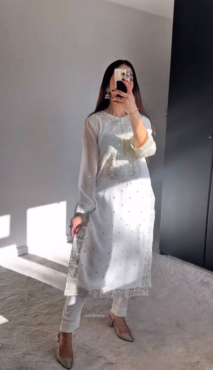New Designer Party Wear Look Fancy Top-Dupatta and Fully Stitched Sharara