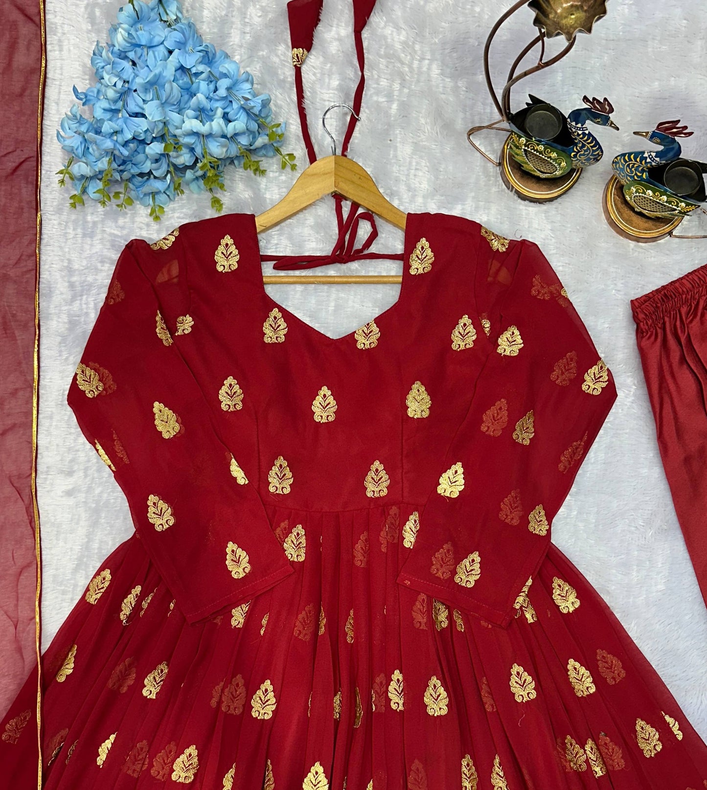 NEW ĐĚSIGNER PARTY WEAR LOOK GOWN WITH PANT AND EMBROIDERY WORK single available wholesale
