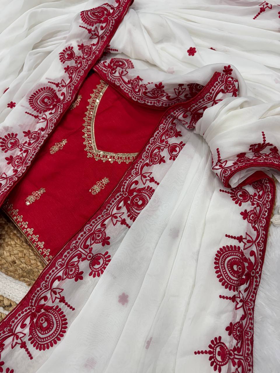 festival, present some special red&white saree collection single available wholesale