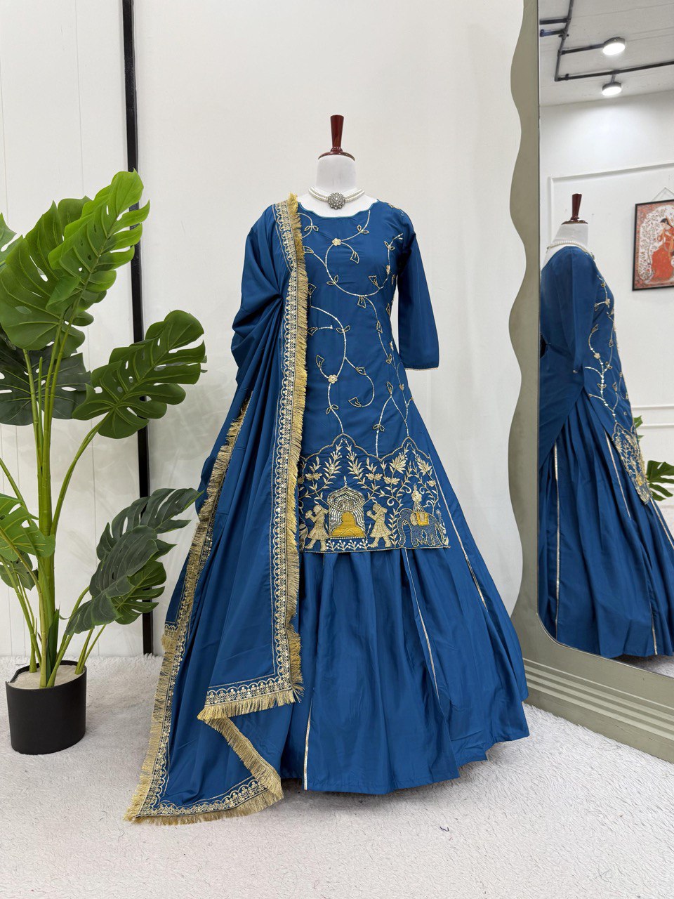 top lehengha & duppata Natural crep silk