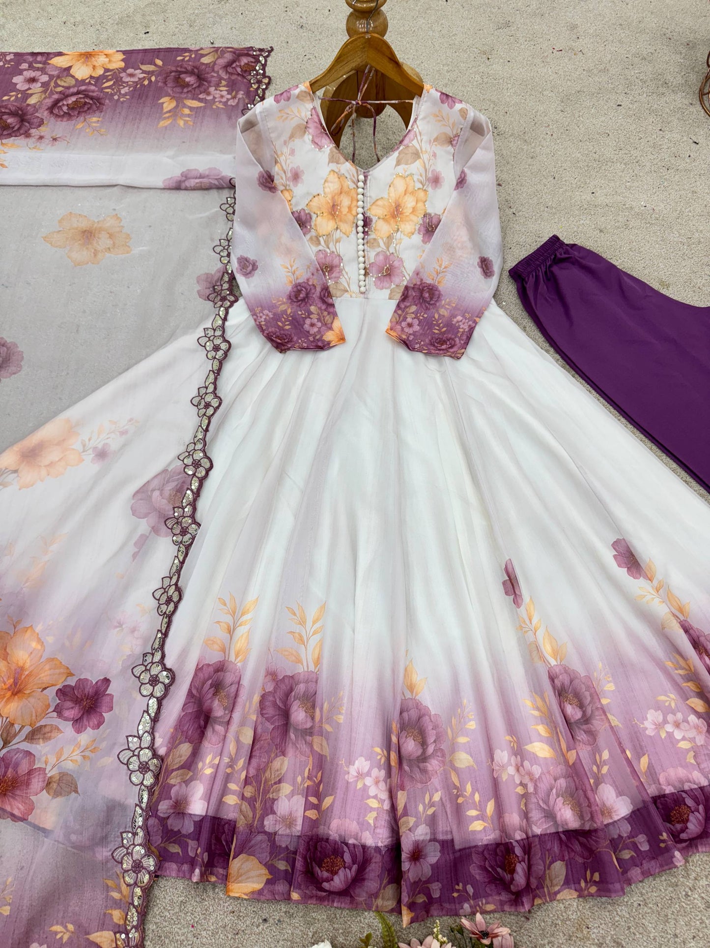 Women’s Ethnic Wear single available wholesale