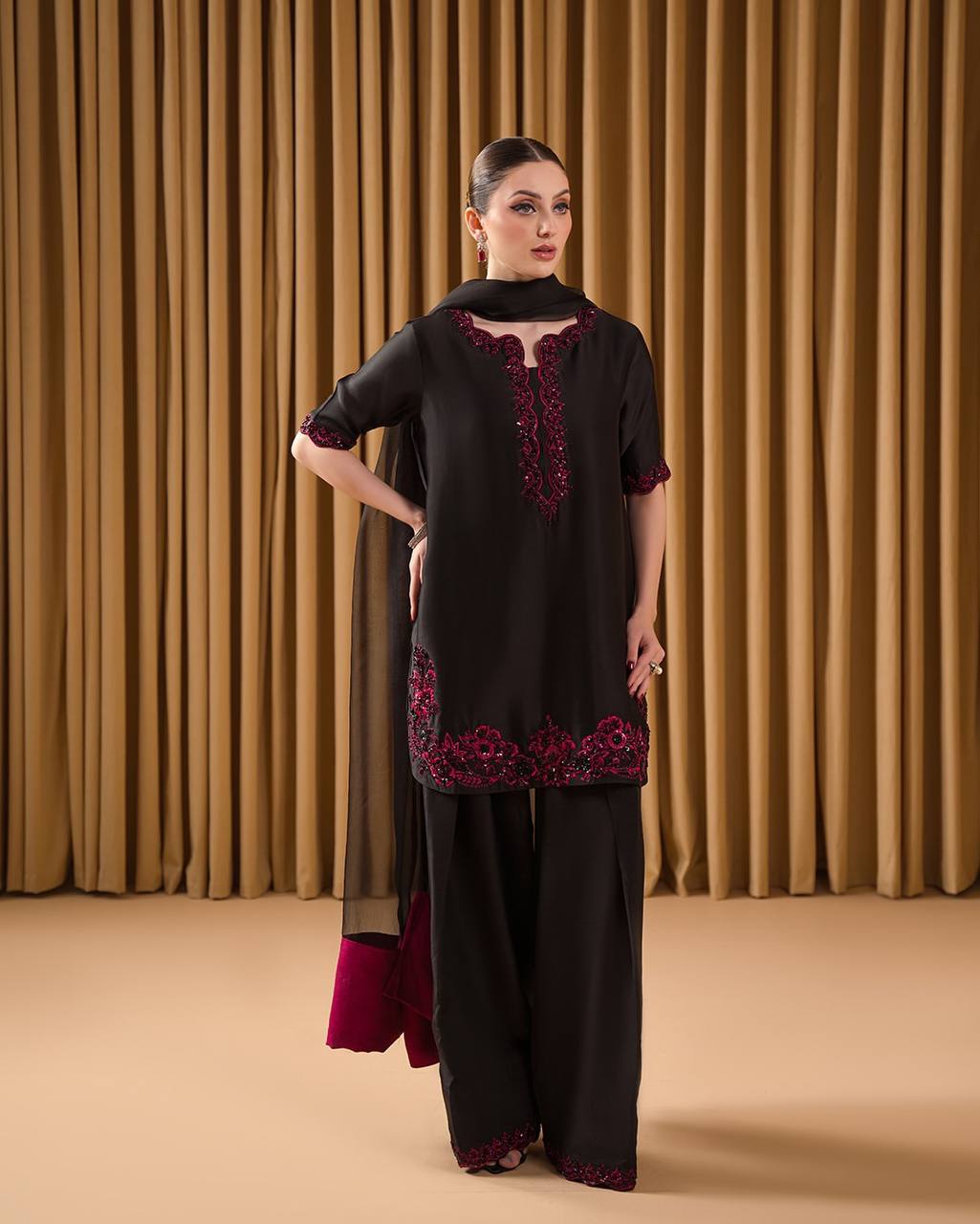 Đěsigner Party Wear Look Pur Natural Crepe Top & Farshi Palazzo With Dupatta set