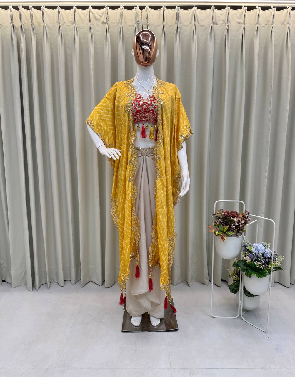 THREE PIECE WESTERN OUTFIT FOR TRENDY WEDDING SEASON