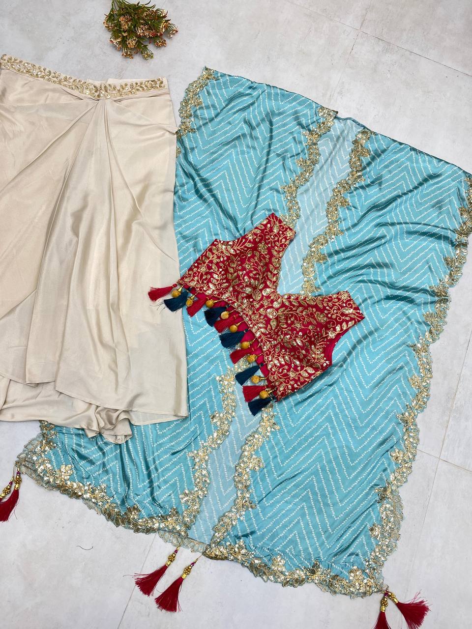 THREE PIECE WESTERN OUTFIT FOR TRENDY WEDDING SEASON