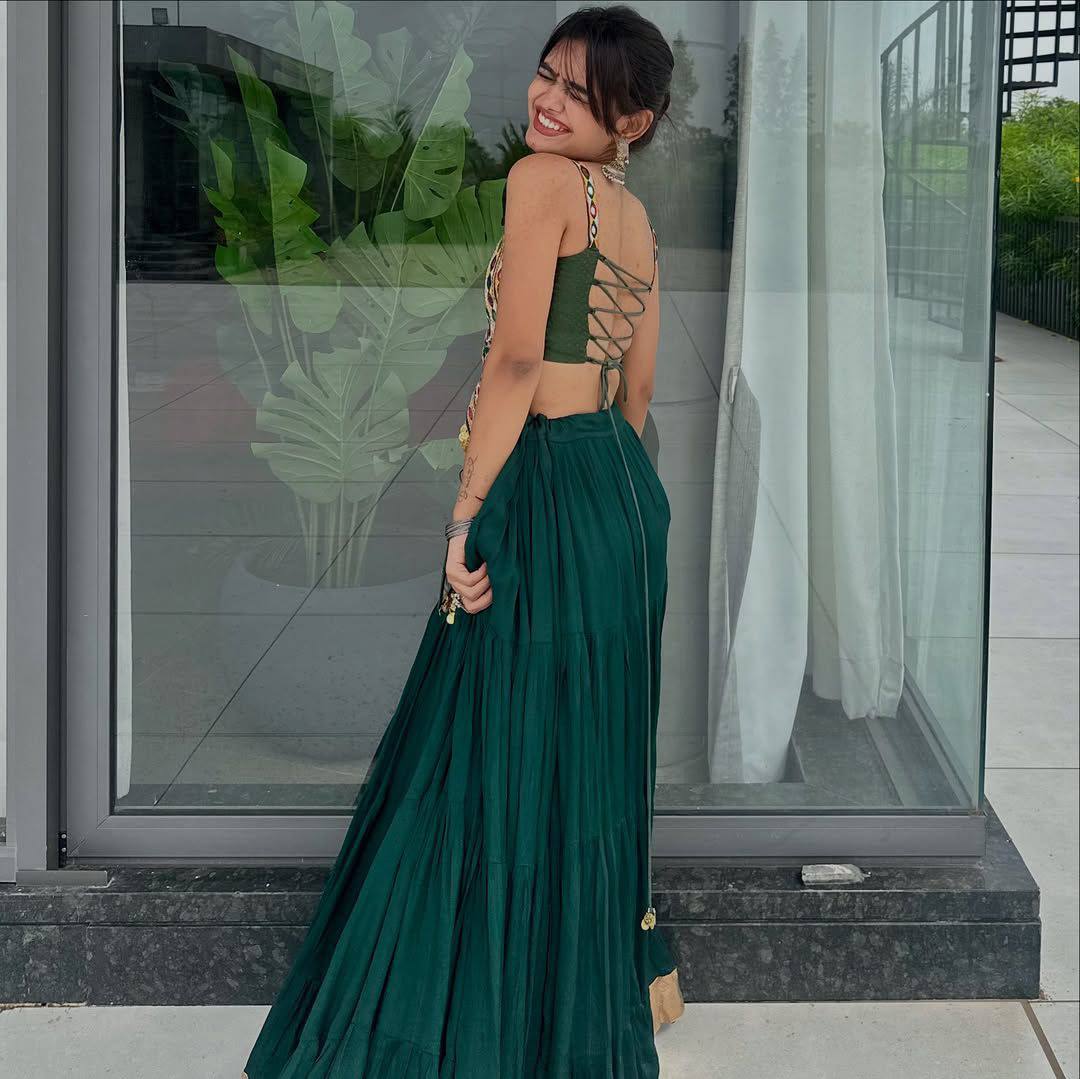 NAVARATRI SEASON OUR EXCLUSIVE FULL STITCHED LEHENGA CHOLI single available wholesale