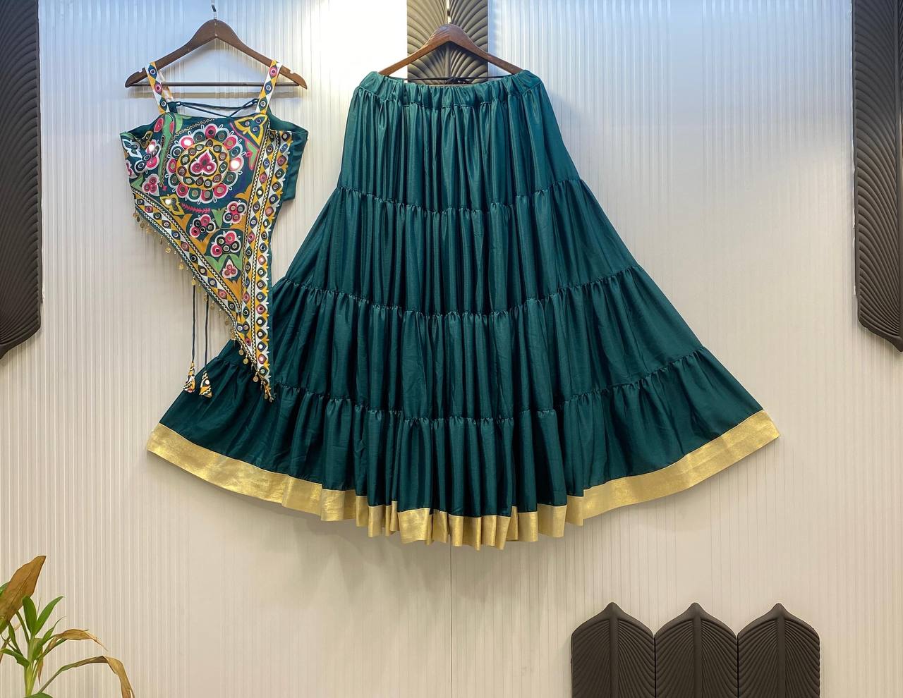 NAVARATRI SEASON OUR EXCLUSIVE FULL STITCHED LEHENGA CHOLI single available wholesale