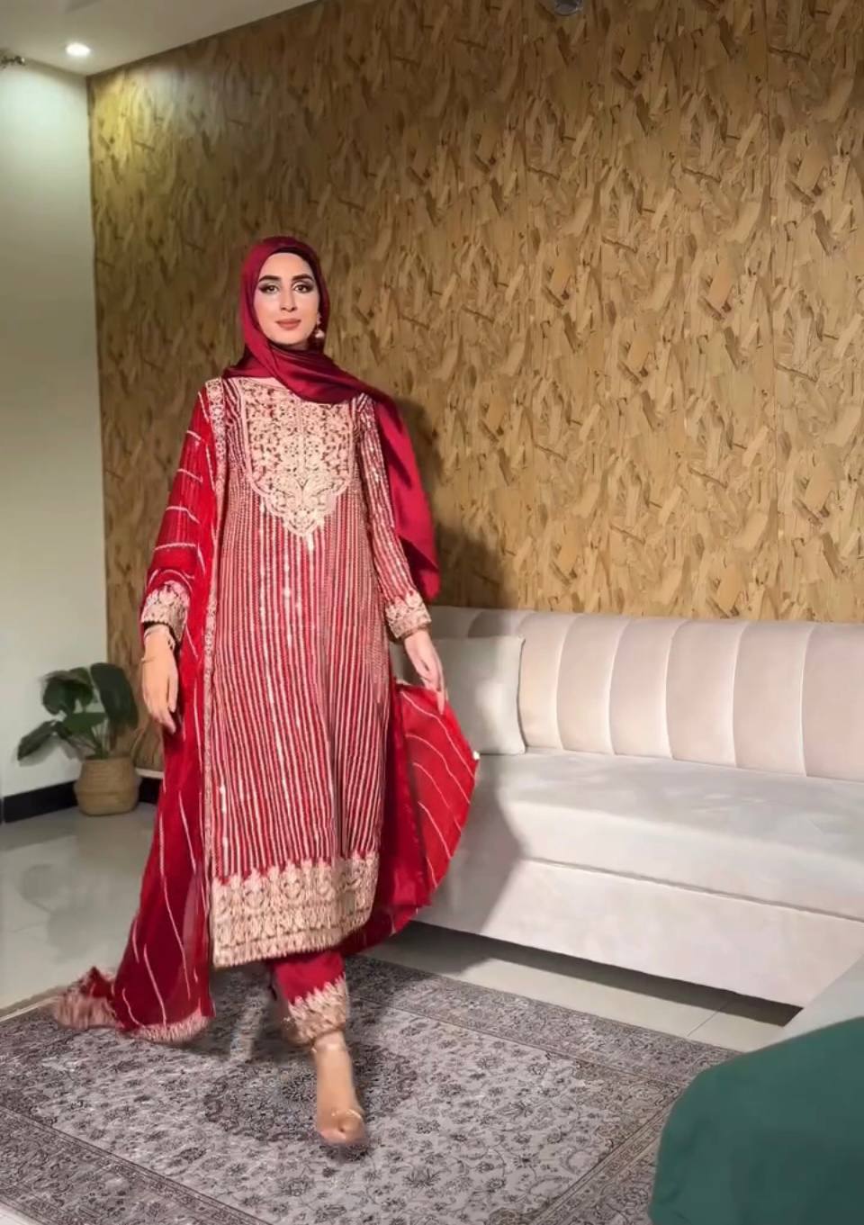 NEW ĐĚSIGNER PARTY WEAR TOP AND PANT . WITH FANCY DUPPATA WITH EMBROIDERY WORK