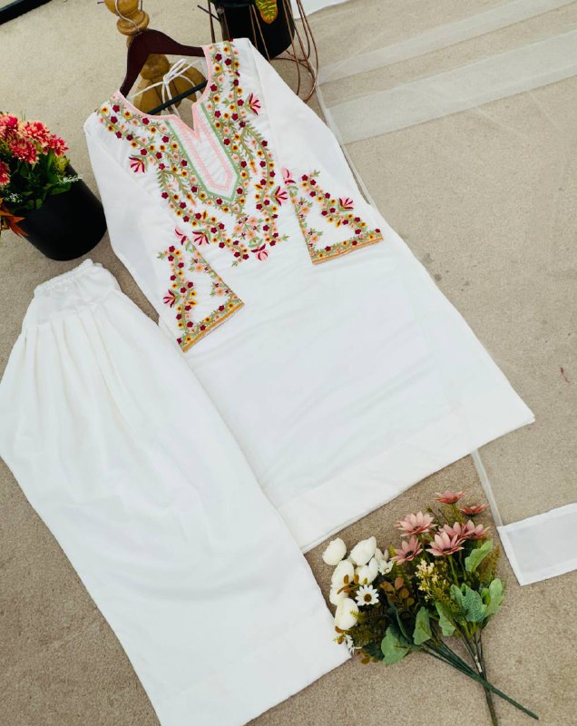 New Designer Collection In Natural Crep Silk Top-Bottom And Dupatta Set Fully Stitched Ready To Wear