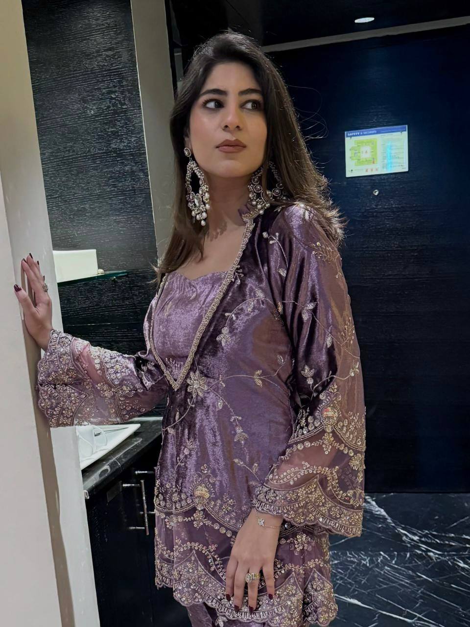 ENHANCE THE BEAUTY OF YOUR WARDROBE WITH THIS NEWLY LAUNCHED _ KURTI BLOUSE-PLAZZO SET