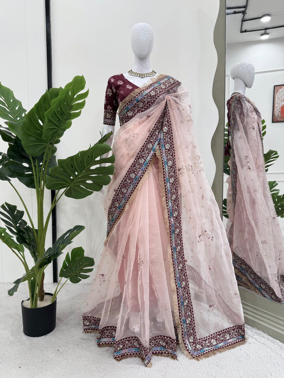 Looking some one for this same colour beautiful Designer Saree on Havy Organza Silk Febric with Thred & Sequnce work and Blouse on Mono Benglori Silk Febric With Thred & Sequnce work