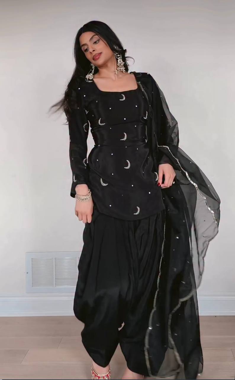 Đěsigner Party Wear Look top with farshi salwar