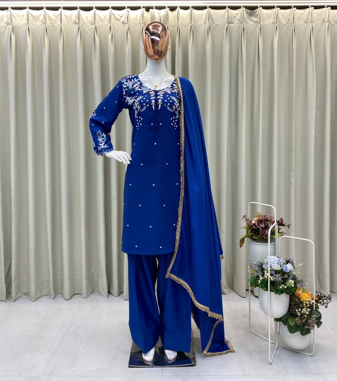 DESIGNER AND MOST TRENDING FARSI SALWAR SUIT IN THREE PIECE WITH EMBROIDERY WORK