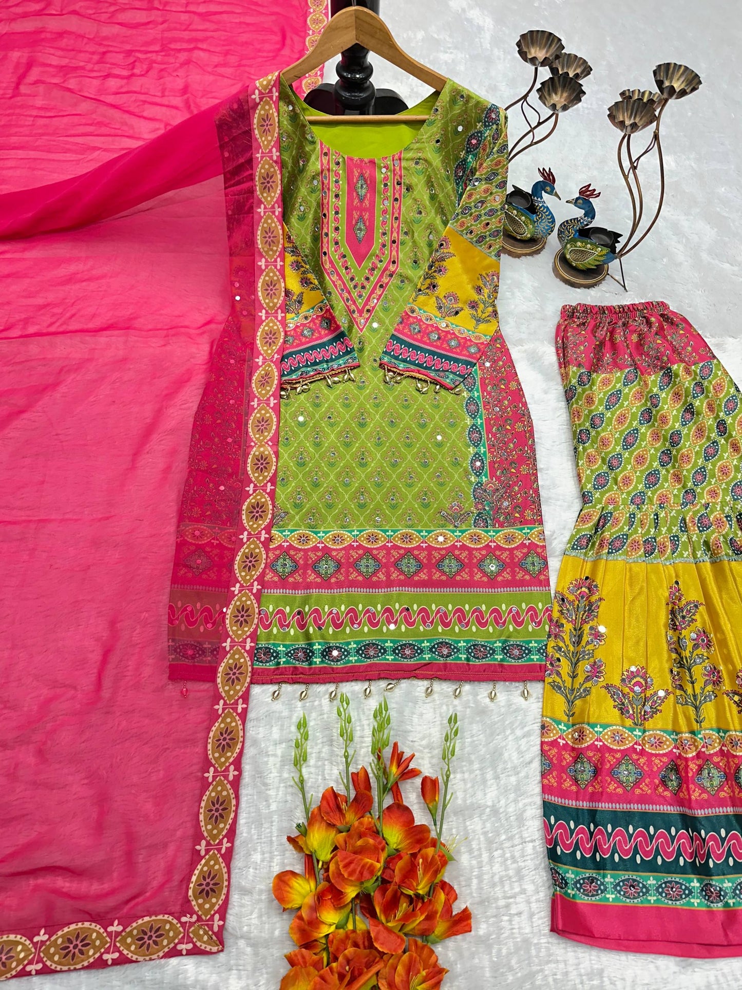 NEW ĐĚSIGNER PARTY WEAR TOP ANDPLAZZO. WITH FANCY DUPPATA WITH EMBROIDERY WORK