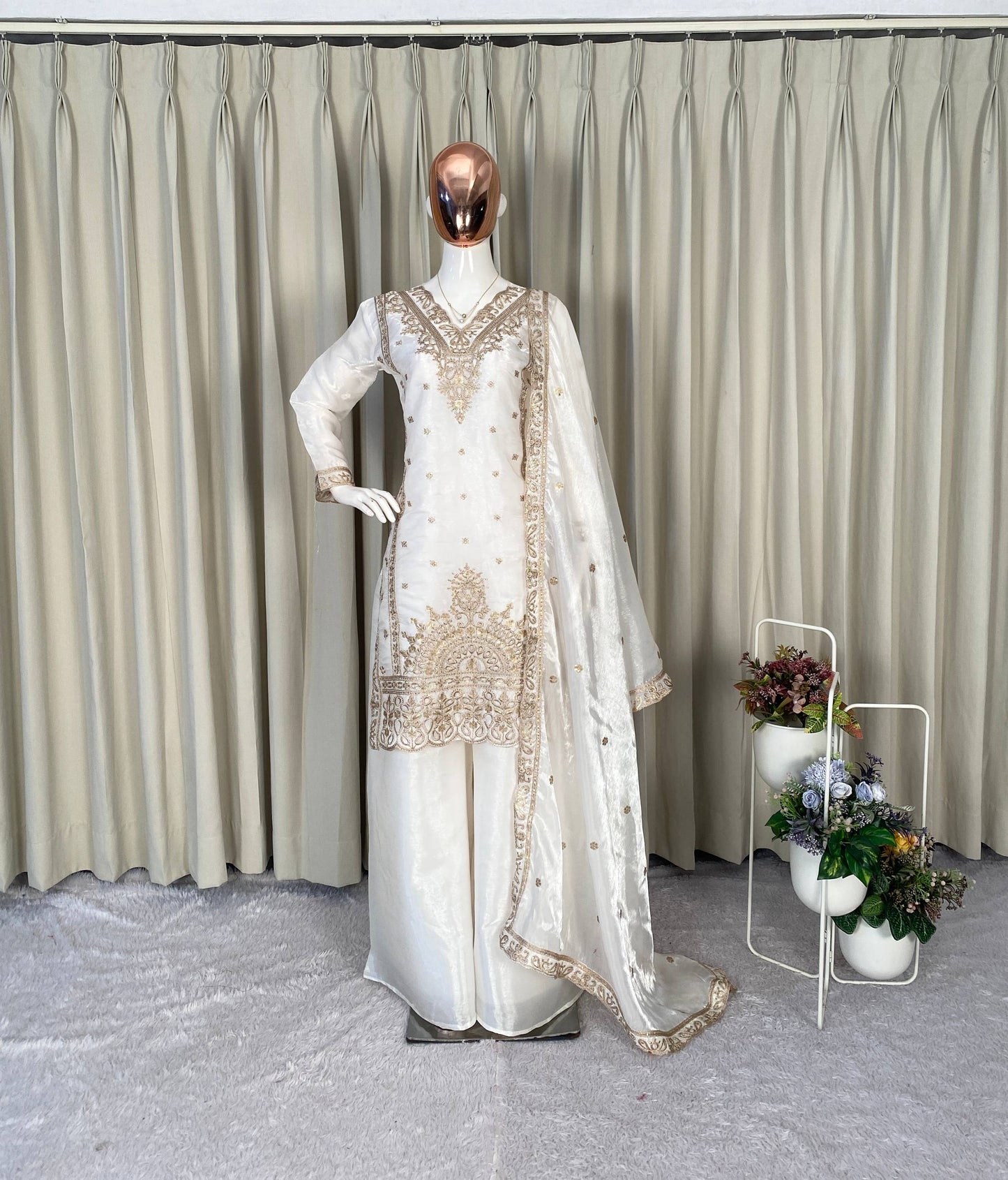PERFECT FOR UP COMING EID π SEASON DESIGNER WEAR TOP WITH PLAZZO PAIR IN JIMMY CHOO