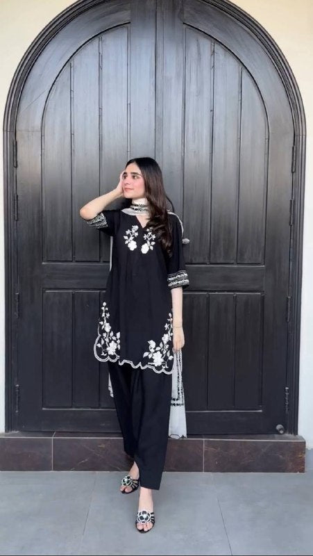DESIGNER AND MOST TRENDING FARSI SALWAR SUIT IN THREE PIECE WITH EMBROIDERY WORK