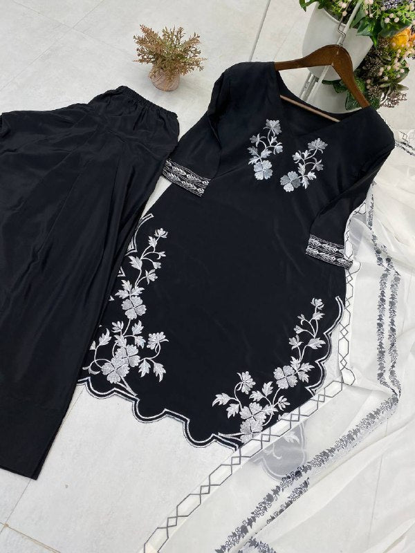 DESIGNER AND MOST TRENDING FARSI SALWAR SUIT IN THREE PIECE WITH EMBROIDERY WORK