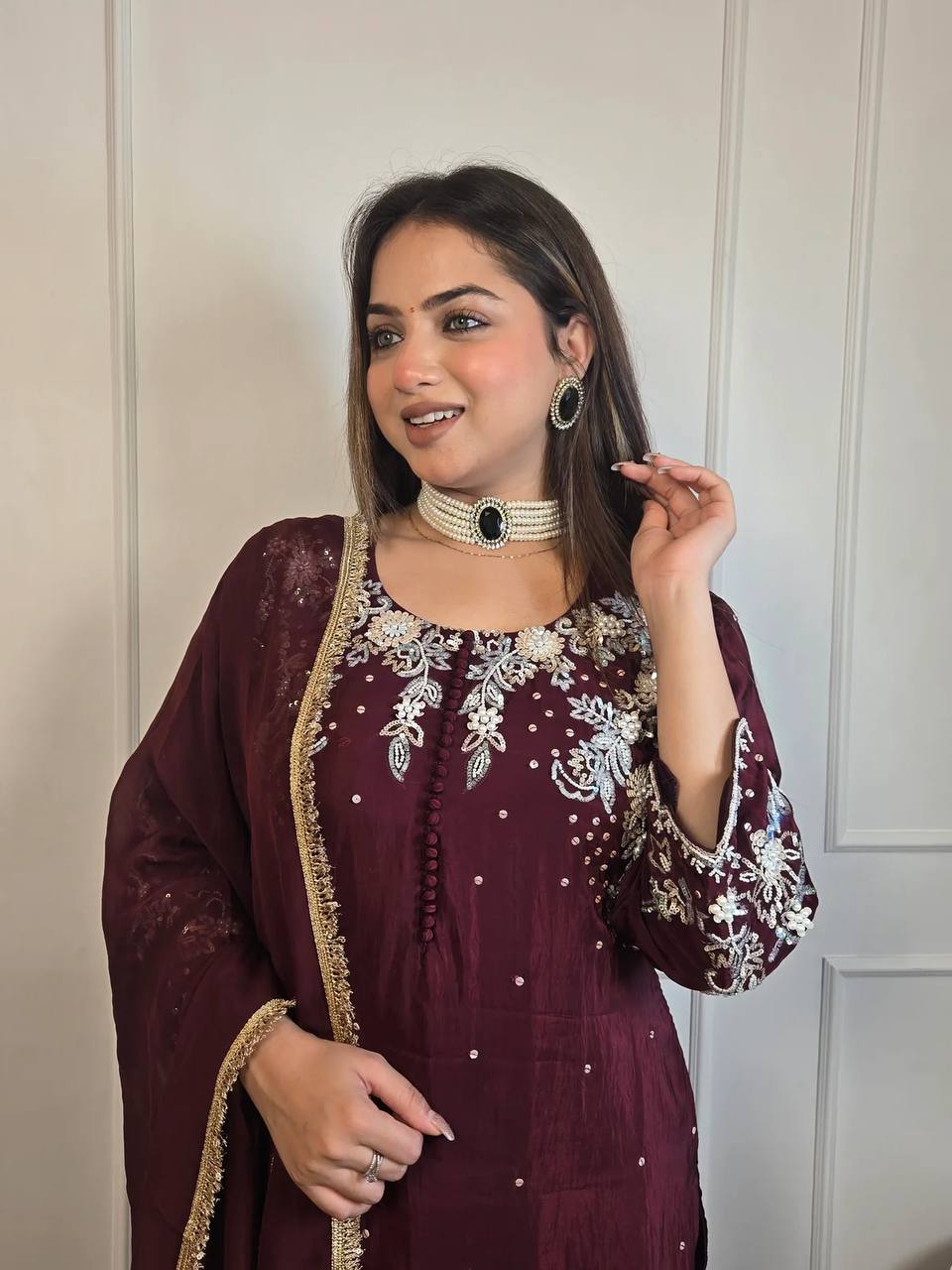 DESIGNER AND MOST TRENDING FARSI SALWAR SUIT IN THREE PIECE WITH EMBROIDERY WORK