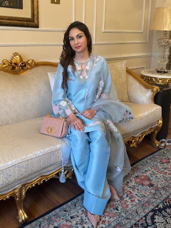 DESIGNER AND MOST TRENDING FARSI SALWAR SUIT IN THREE PIECE WITH EMBROIDERY WORK