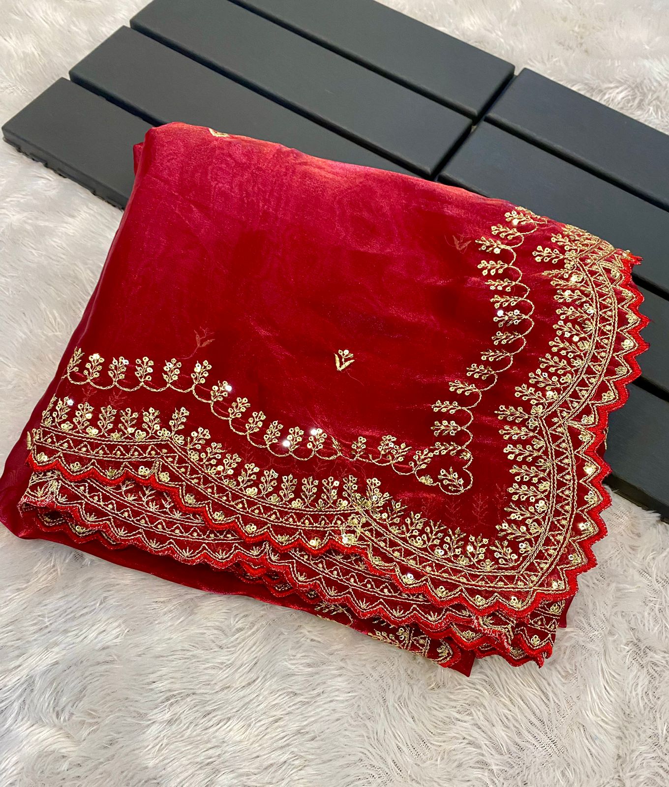 hinning pure crystal silk Jimmy choo sarees with seqnce & golden zari embroidered