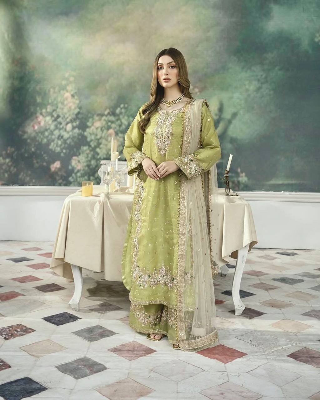 Đěsigner Party Wear Look Pur Chinon Silk Top Plazzo & Dupatta Set