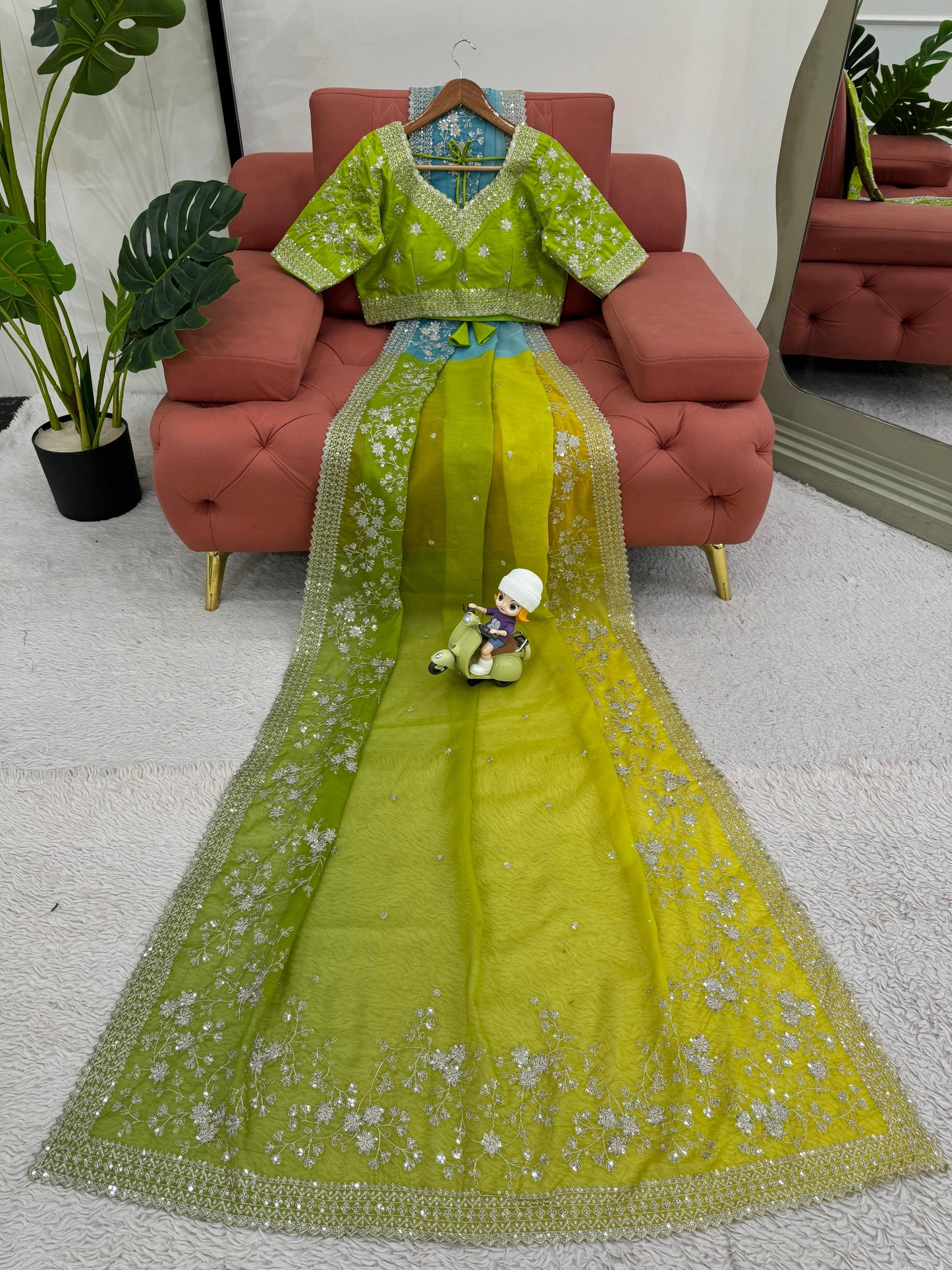 Looking some one for this same colour beautiful Designer Saree on Tibby silk Febric with Thred & Sequnce work with Digital Print and Blouse on Mono Benglori Silk Febric With Thred & Sequnce work