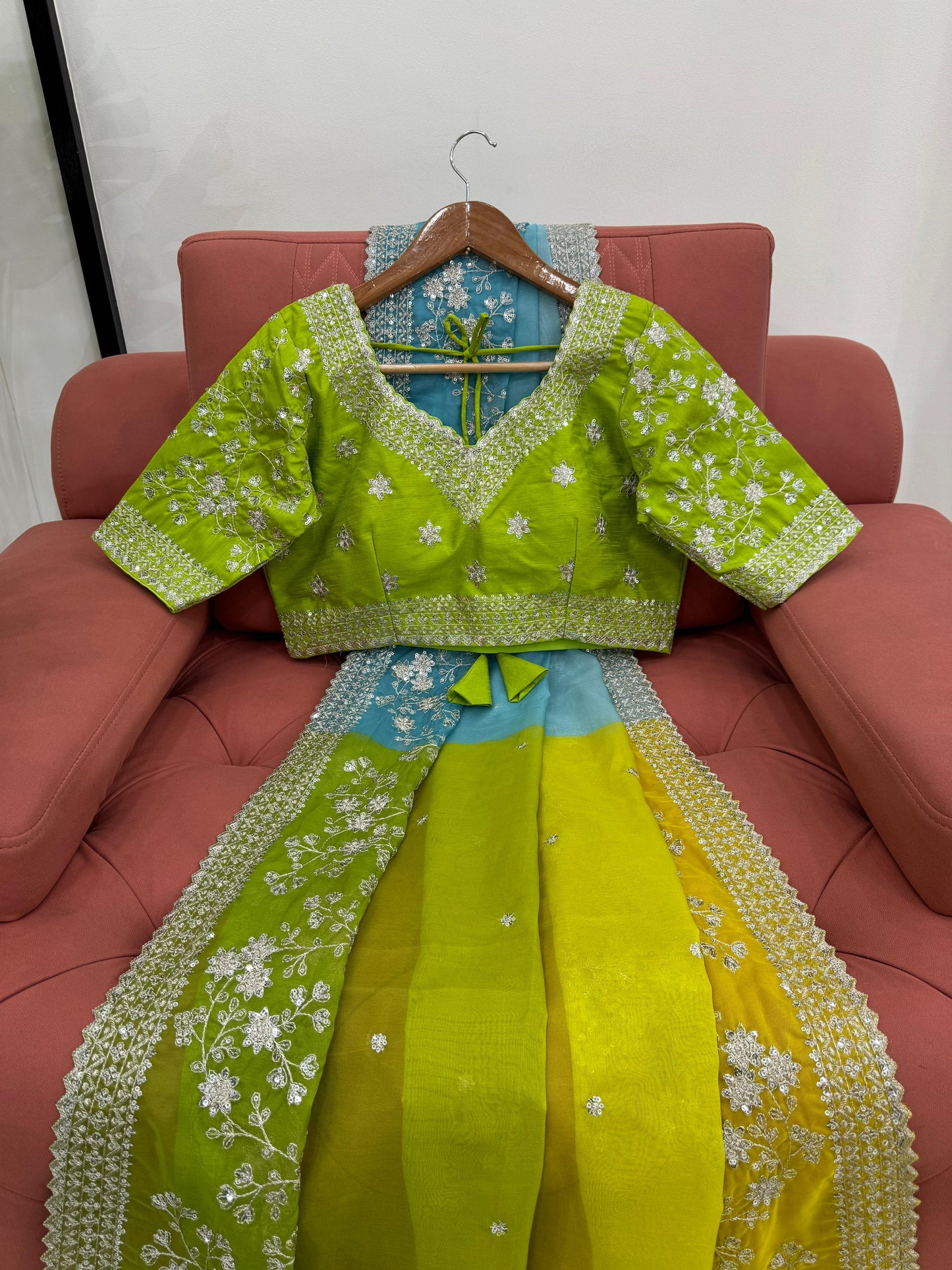 Looking some one for this same colour beautiful Designer Saree on Tibby silk Febric with Thred & Sequnce work with Digital Print and Blouse on Mono Benglori Silk Febric With Thred & Sequnce work