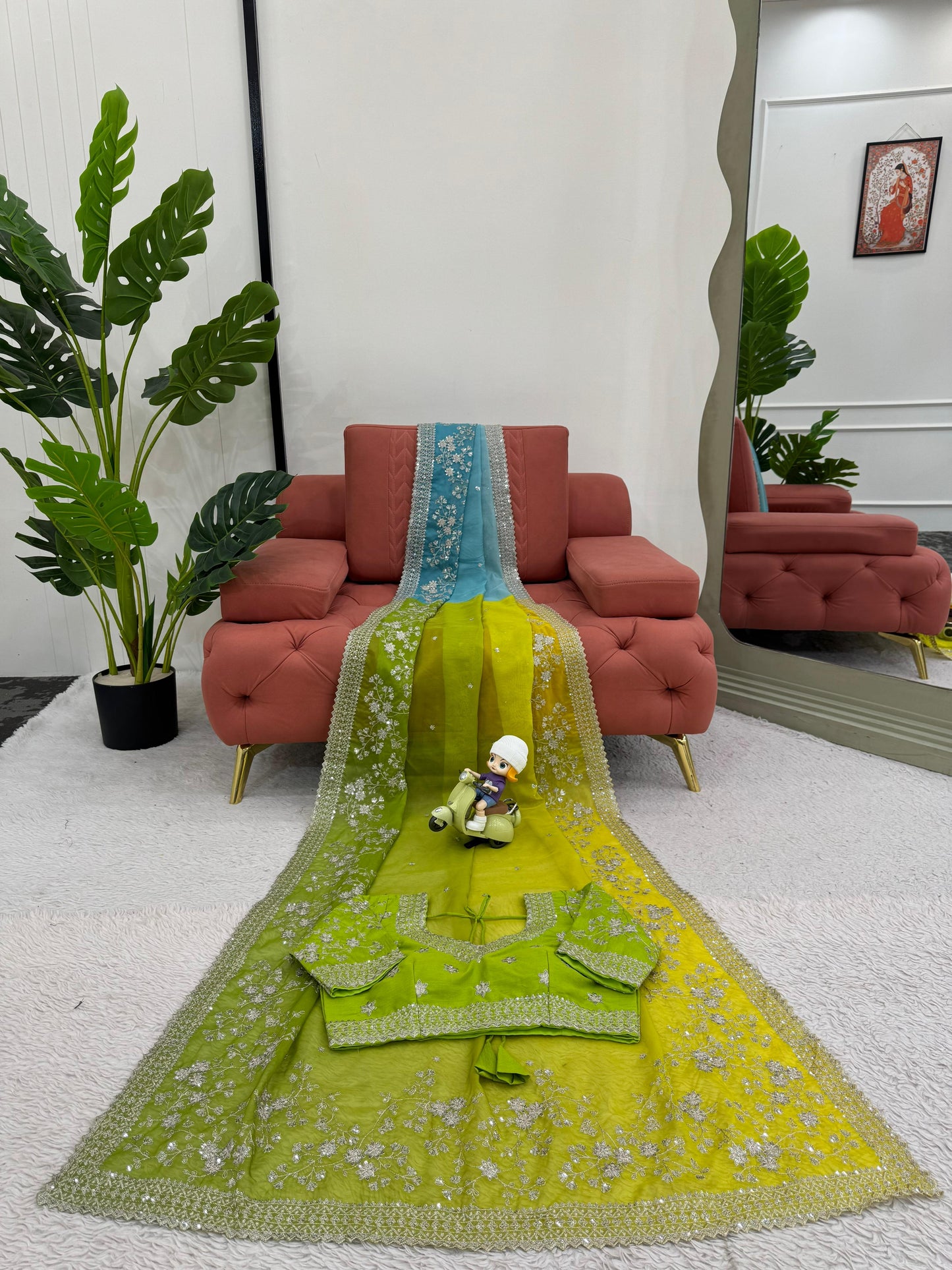 Looking some one for this same colour beautiful Designer Saree on Tibby silk Febric with Thred & Sequnce work with Digital Print and Blouse on Mono Benglori Silk Febric With Thred & Sequnce work