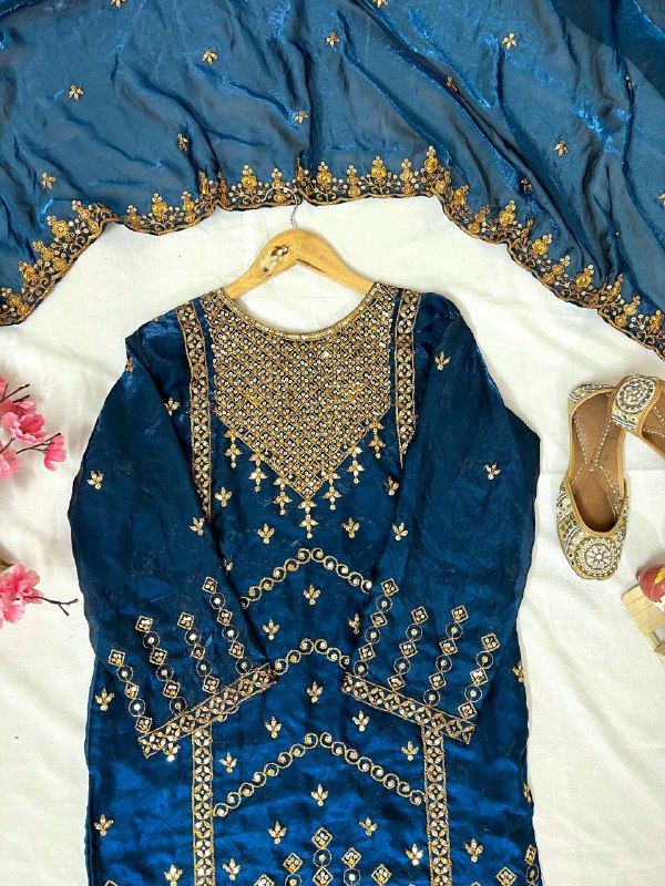 ENHANCE THE BEAUTY OF YOUR WARDROBE WITH THIS NEWLY LAUNCHED KURTI-PLAZZO SET