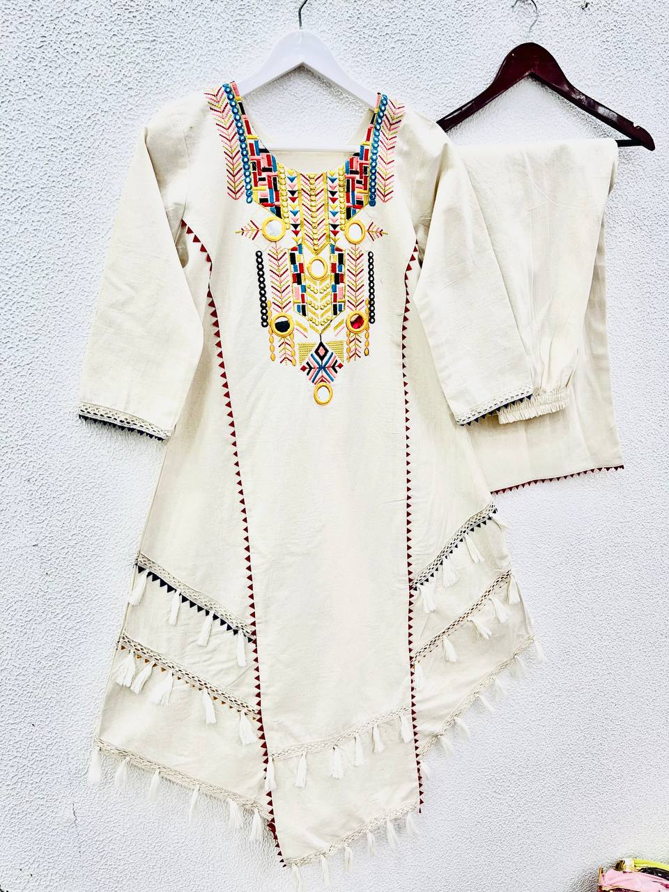 Trendy & Comfortable Cord Set”🎀🌸💃 2-Piece Stylish Ensemble: Includes a well-fitted top and coordinated bottom
