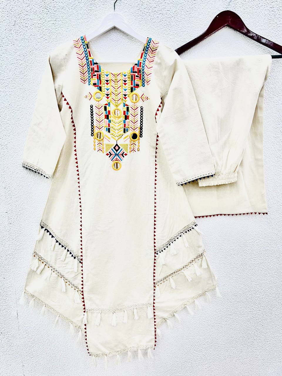 Trendy & Comfortable Cord Set”🎀🌸💃 2-Piece Stylish Ensemble: Includes a well-fitted top and coordinated bottom
