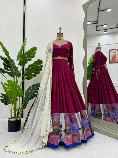navrati lehenga choli Hevay Boutiq Collection