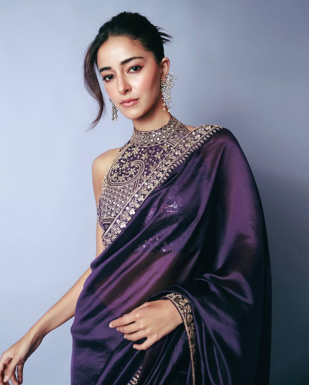 anaya pandya Bollywood celebrity sequence saree collection