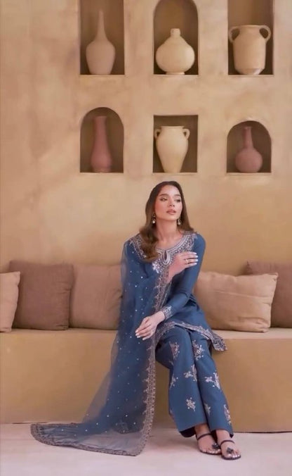 Đěsigner Party Wear Look Pur Natural Crepe Top & Farshi Palazzo With Dupatta set