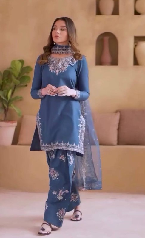 Đěsigner Party Wear Look Pur Natural Crepe Top & Farshi Palazzo With Dupatta set