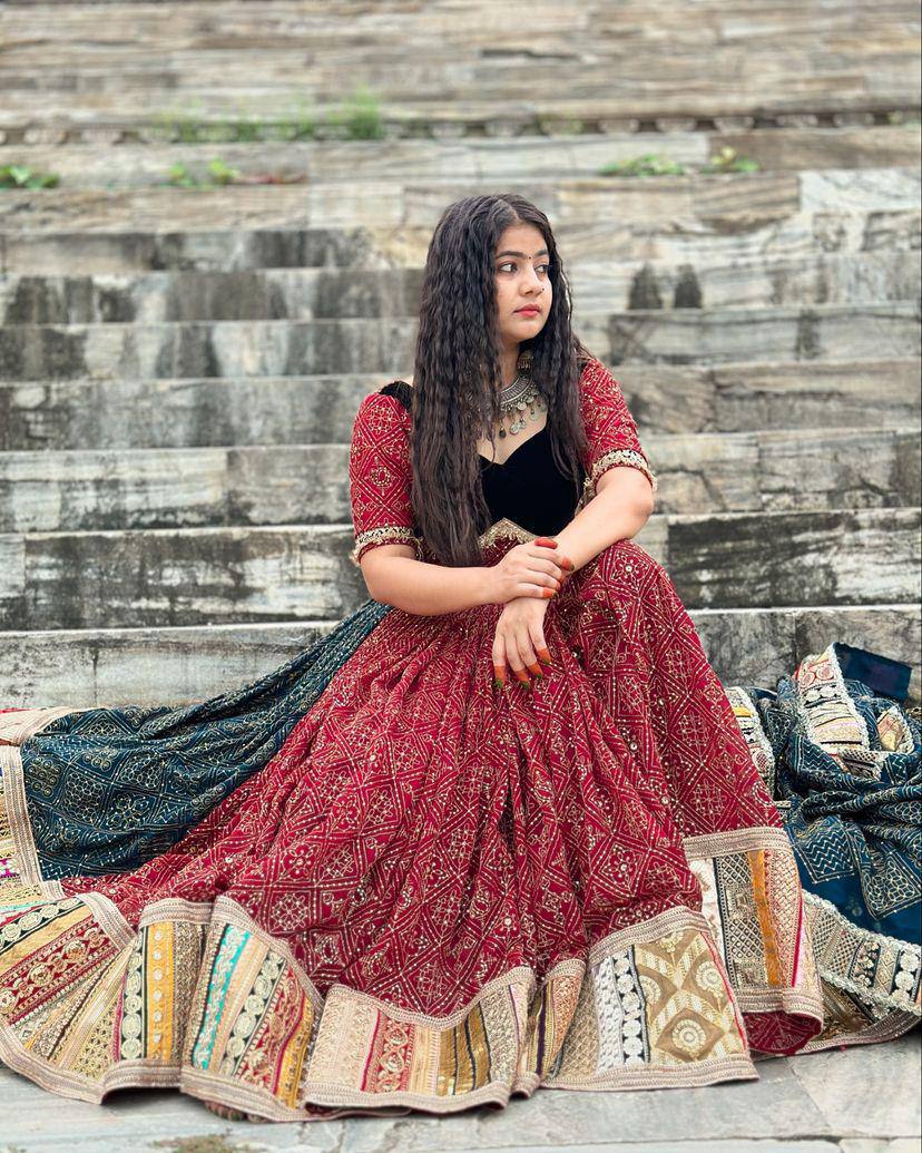 navrati NEW DESIGNER PRINTED LAHENGA CHOLI