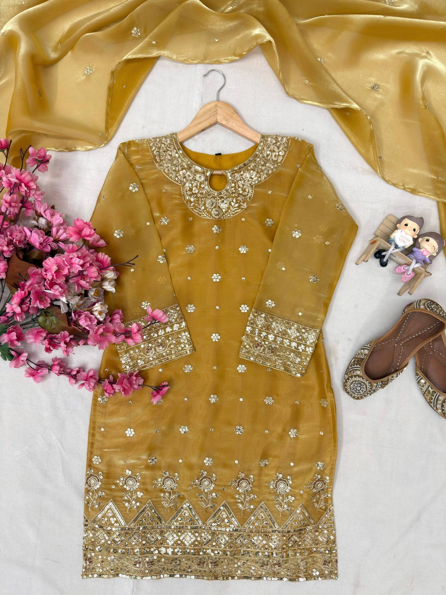 ENHANCE THE BEAUTY OF YOUR WARDROBE WITH THIS NEWLY LAUNCHED GMY SILK KURTI & PLAZZO SET