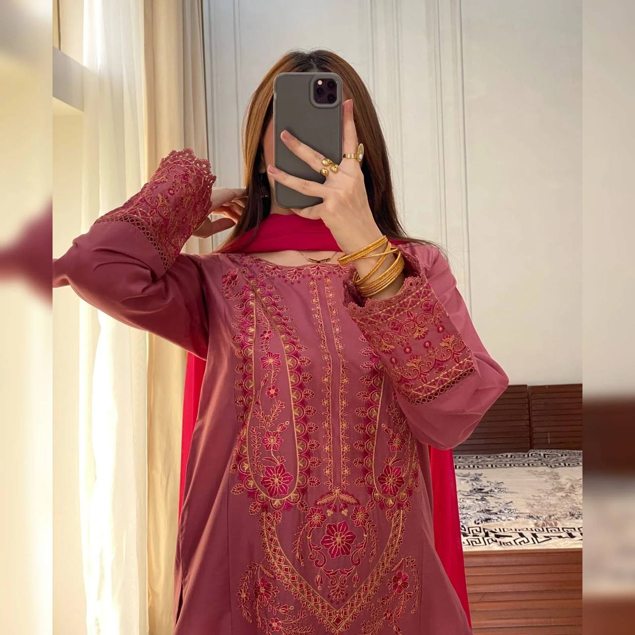 DESIGNER WEAR EXCLUSIVE SUIT IN ROMAN SILK FABRIC TOP AND PANT WITH DUPATTA IN GEORGETTE