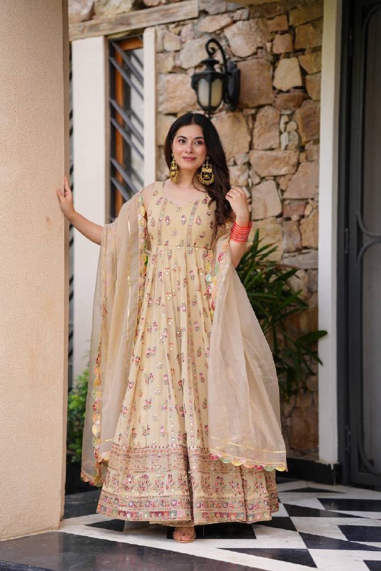 FULL FLAIR GOWN & DUPATTA WITH FULL HEAVY EMBROIDERY WORK ON SIMMER FABRIC