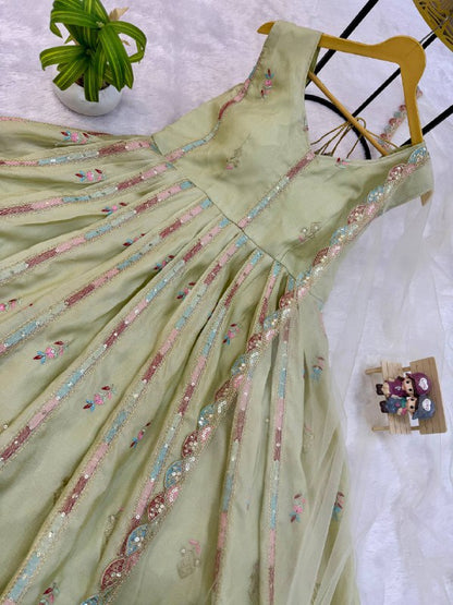 FULL FLAIR GOWN & DUPATTA WITH FULL HEAVY EMBROIDERY WORK ON SIMMER FABRIC